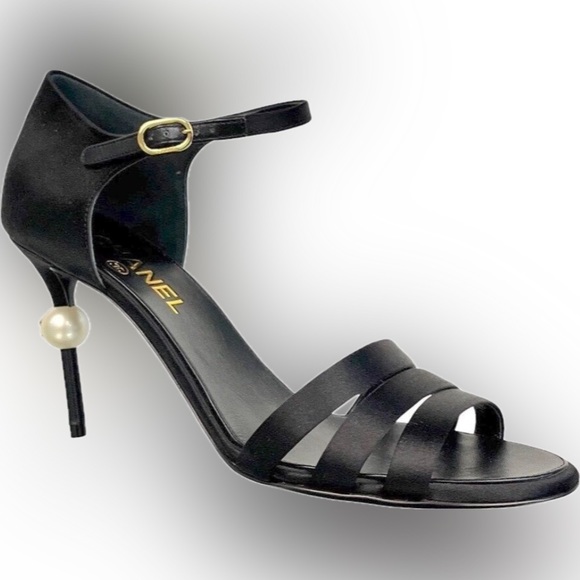 Chanel satin/leather pearl sandals NWT - Picture 1 of 11